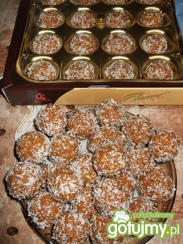 Trufelki orzechowo-krówkowe Trufelki orzechowo-krówkowe