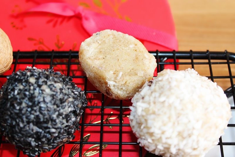 Trufle z orzechów, mascarpone i białej czeklady