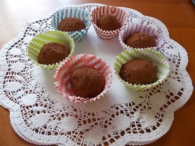 Trufle z pomarańczowym akcentem