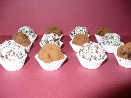 Trufle z suszoną śliwką 