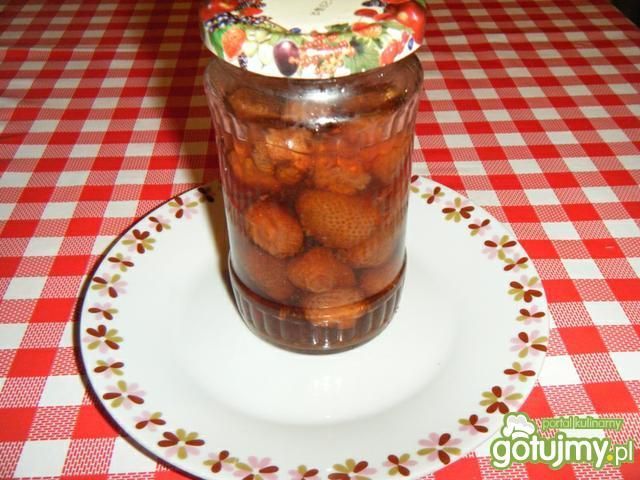 Truskawki w cukrze  Truskawki w cukrze