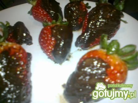 Truskawki z czekoladą Truskawki z czekoladą