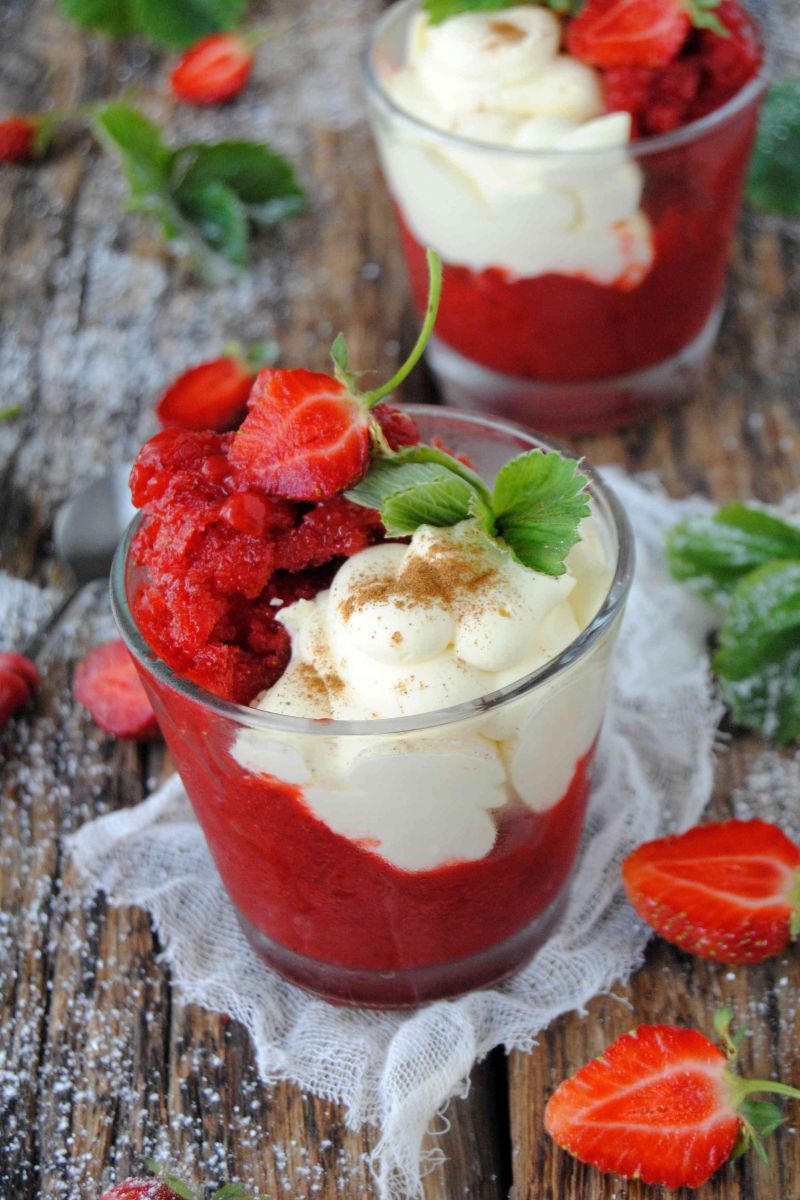 Truskawkowa granita z mascarpone Truskawkowa granita z mascarpone