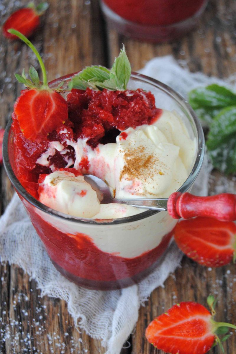 Truskawkowa granita z mascarpone Truskawkowa granita z mascarpone