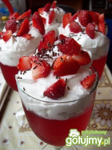 Truskawkowa rozkosz- deser  Truskawkowa rozkosz- deser