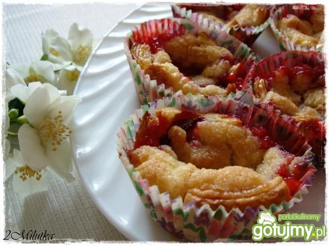 Truskawkowe babeczki po francusku