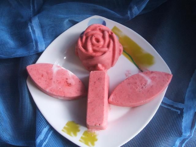 Truskawkowe lody :-) Truskawkowe lody :-)