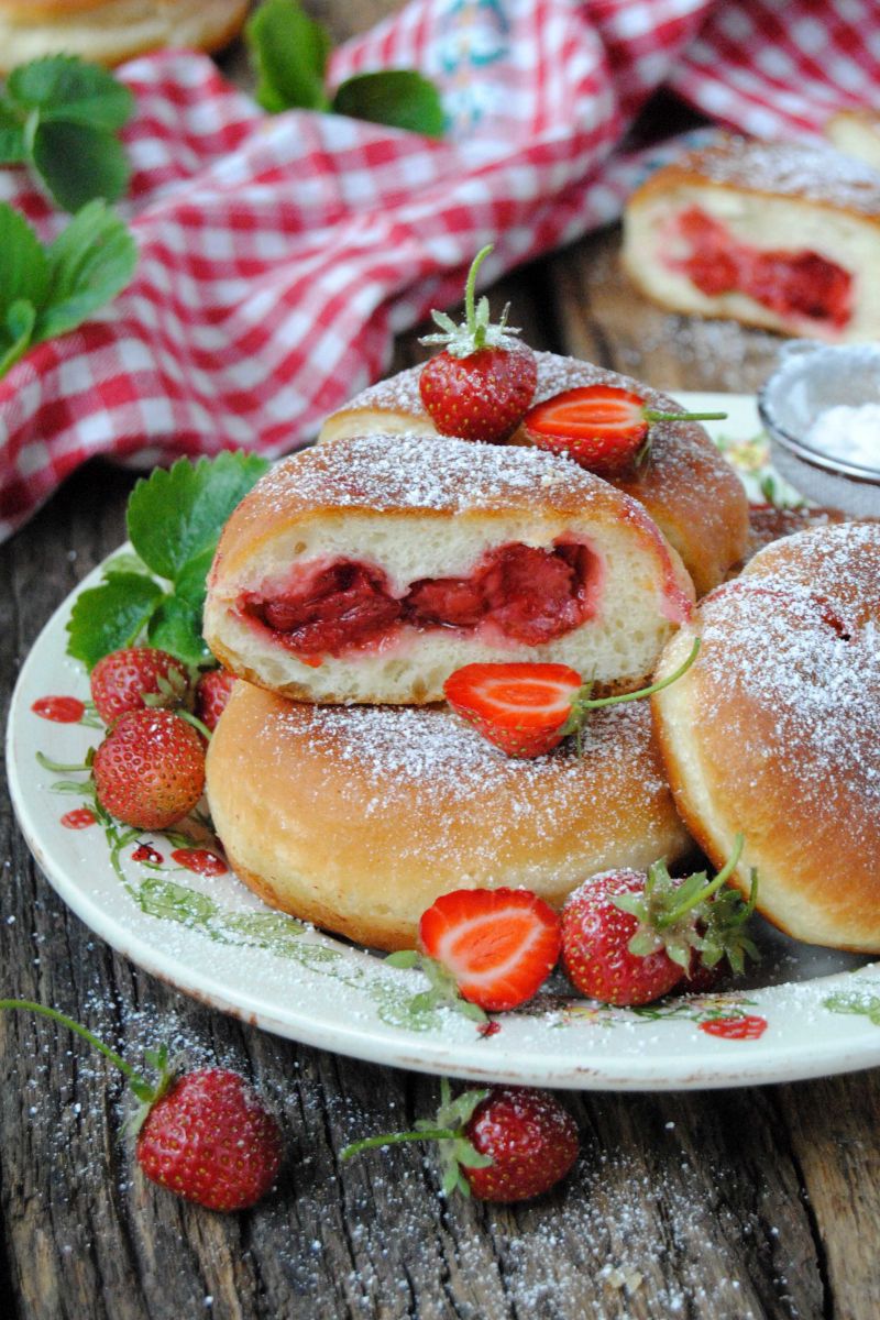 Truskawkowe racuchy Truskawkowe racuchy