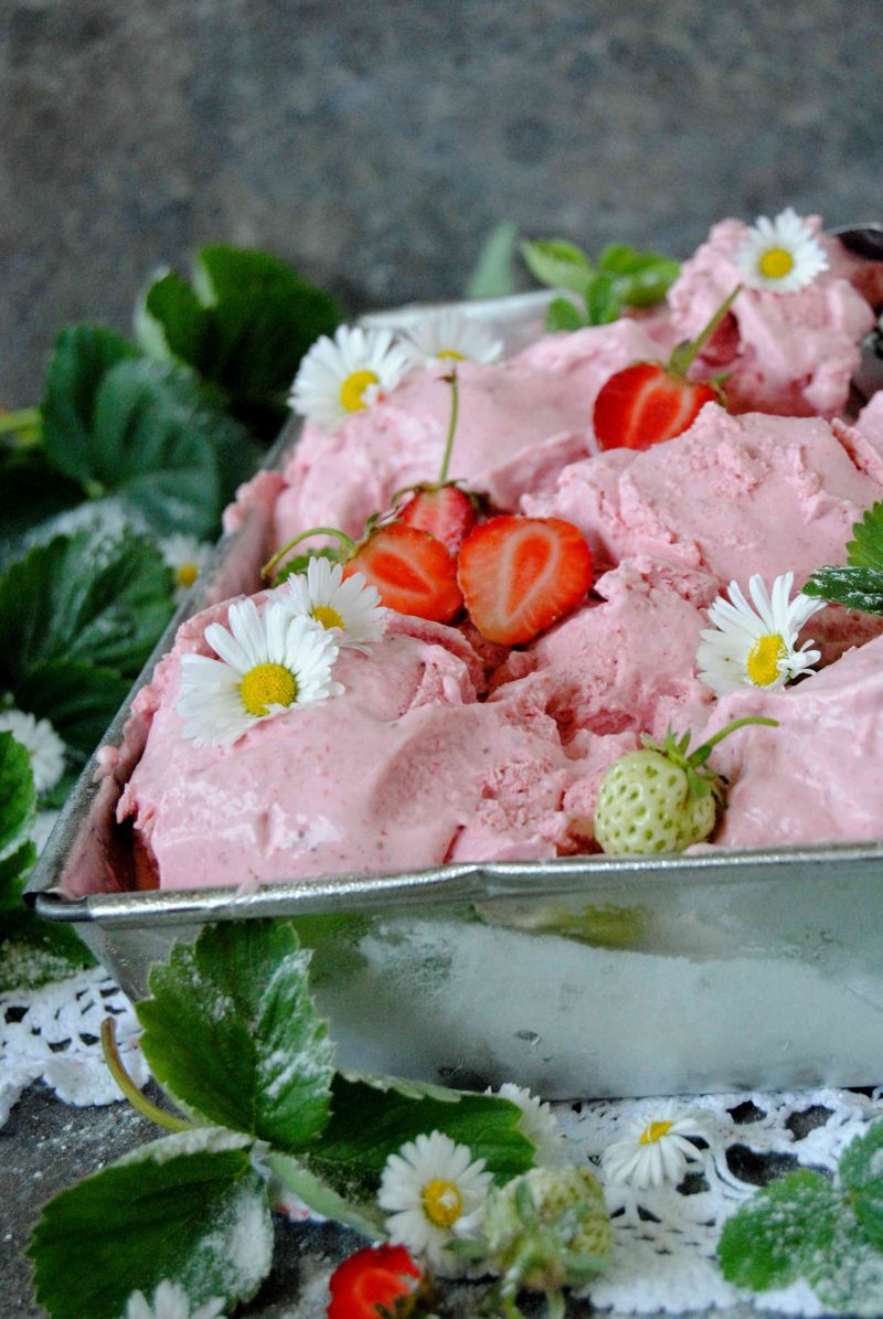 Truskawkowo- bananowe lody Truskawkowo- bananowe lody