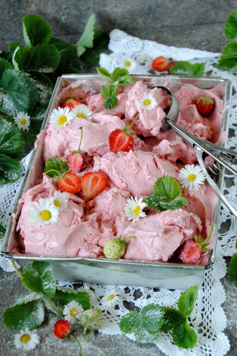 Truskawkowo- bananowe lody Truskawkowo- bananowe lody