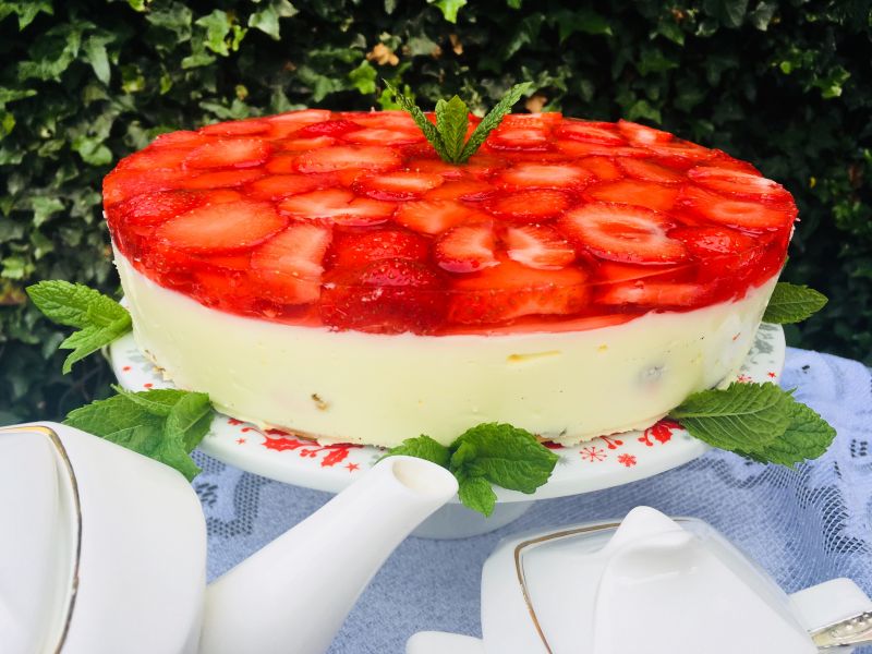 Truskawkowo - cytrynowy sernik na zimno Truskawkowo - cytrynowy sernik na zimno