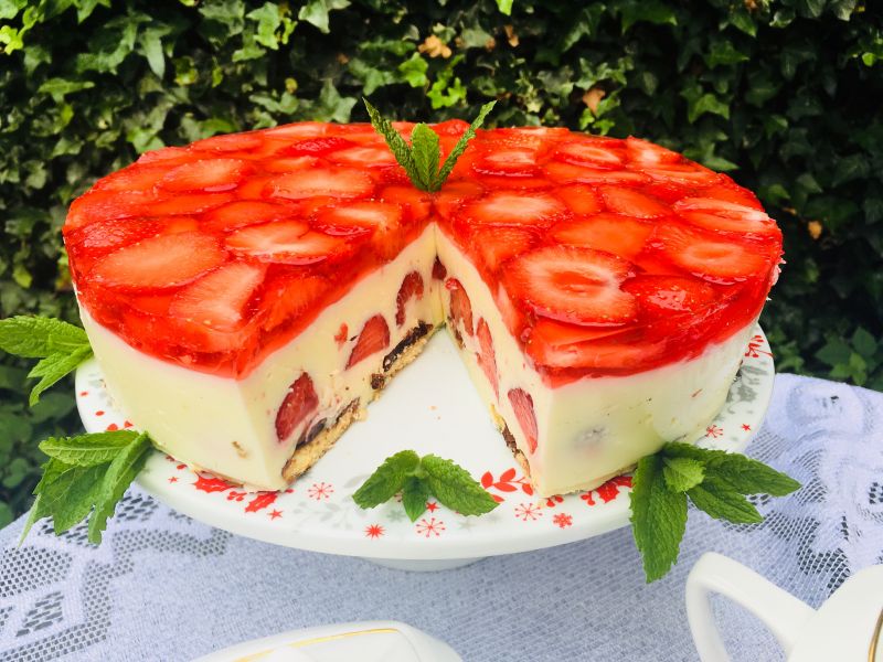 Truskawkowo - cytrynowy sernik na zimno Truskawkowo - cytrynowy sernik na zimno