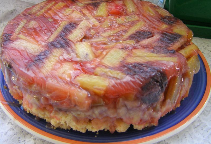 Truskawkowo-rabarabarowe kruche ciasto