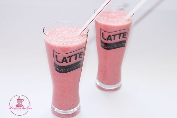 Truskawkowy koktajl z nutą cytrynową  Truskawkowy koktajl z nutą cytrynową