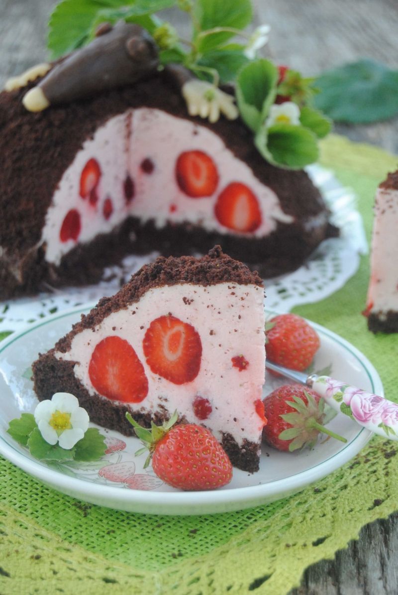 Truskawkowy kopiec kreta