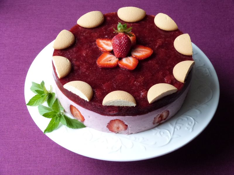 Truskawkowy sernik