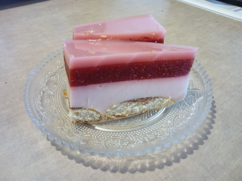 Truskawkowy sernik na zimno Truskawkowy sernik na zimno