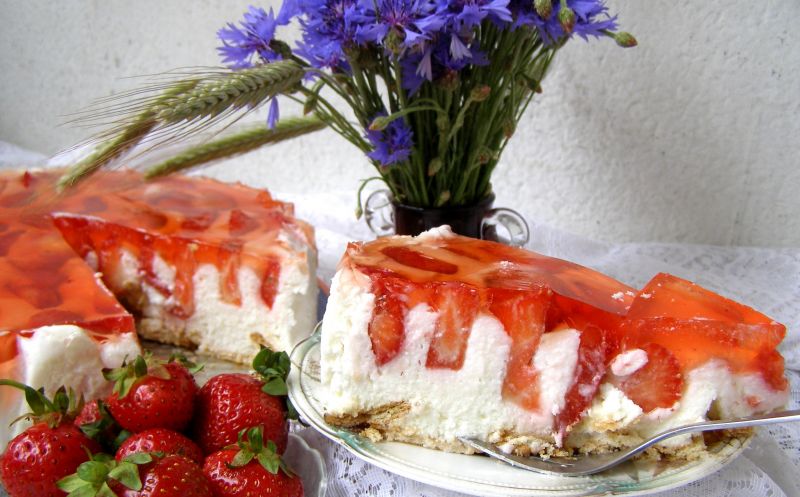 Truskawkowy sernik na zimno Truskawkowy sernik na zimno
