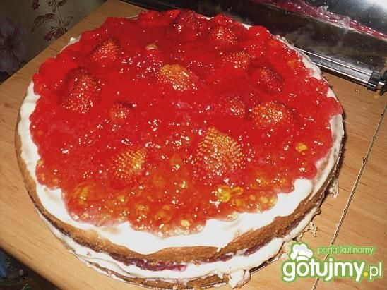 Truskawkowy torcik wg Mysiunia