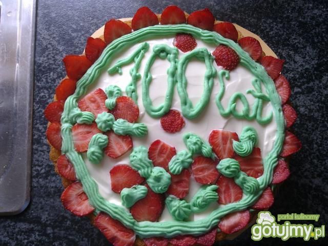 truskawkowy tort urodzinowy truskawkowy tort urodzinowy