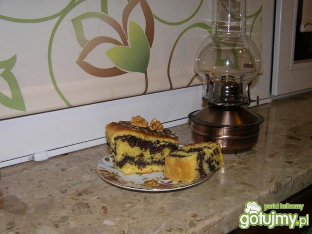 Trzy placki drożdżowe z makiem 