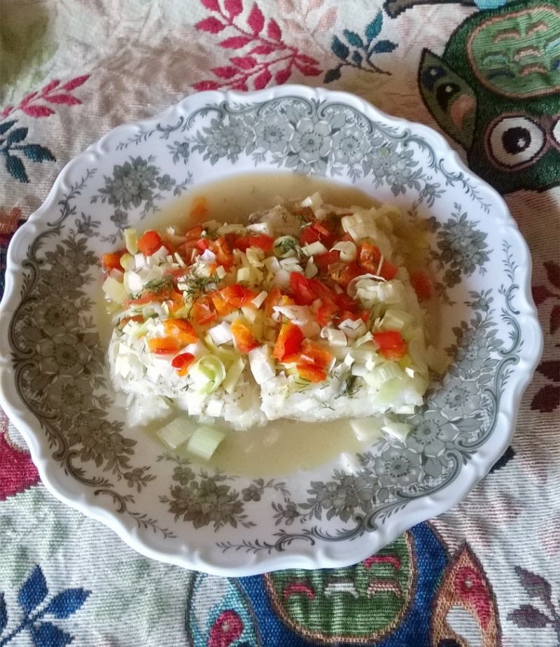 Tuńczyk pieczony z warzywami  Tuńczyk pieczony z warzywami