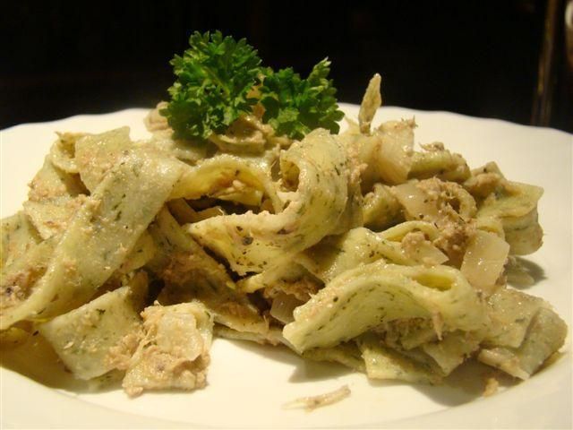 Tuńczyk plus makaron rowna sie pycha