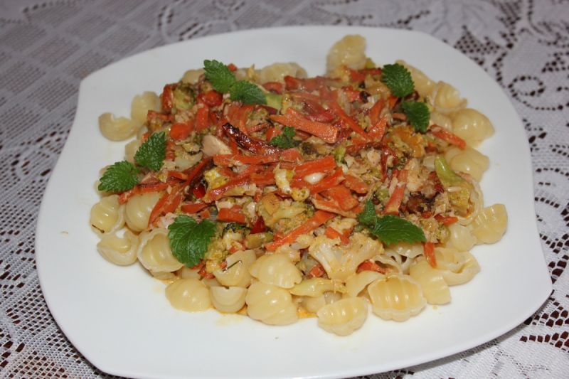 Tuńczyk z warzywami Tuńczyk z warzywami