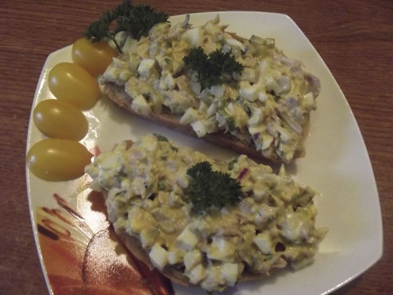 Tuńczykowa sałatka na kanapki