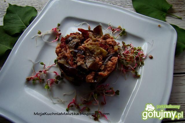 Tuńczykowa sałatka z bakłażanem Tuńczykowa sałatka z bakłażanem