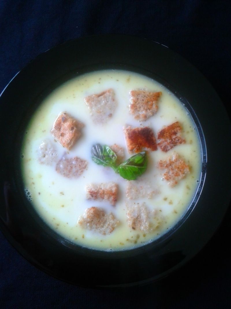 Turecka zupa czosnkowa Turecka zupa czosnkowa