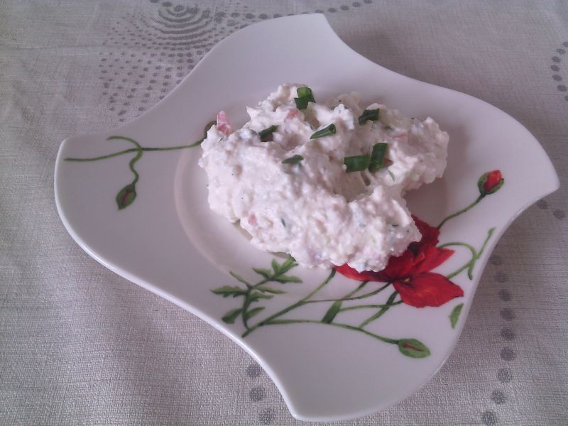 Twaróg z kiełkami rzodkiewki