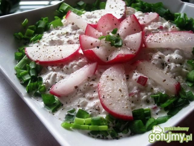 Twarożek wiejski z rzodkiewkami Piotra