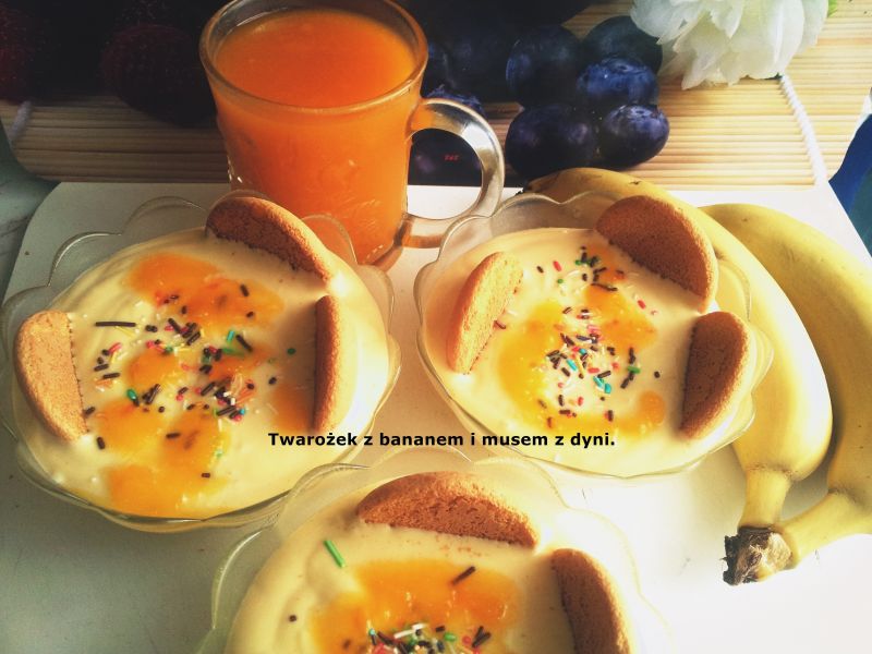 twarożek z bananem i musem z dyni na szybko