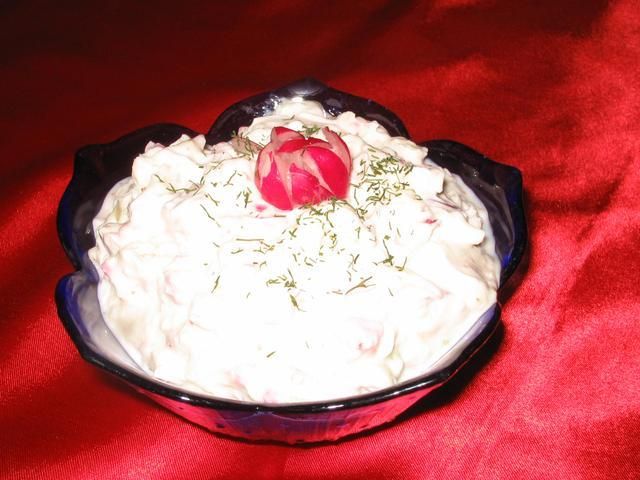 Twarozek z ogorkiem i rzodkiewka Twarozek z ogorkiem i rzodkiewka