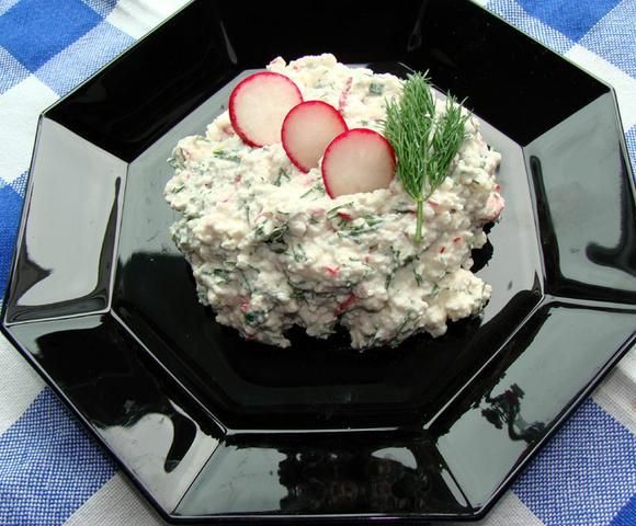 Twarożek z rzodkiewkami i koperkiem
