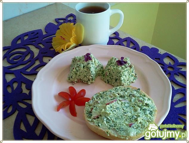 Twarożek ze szpinakiem i ostrą papryczką Twarożek ze szpinakiem i ostrą papryczką