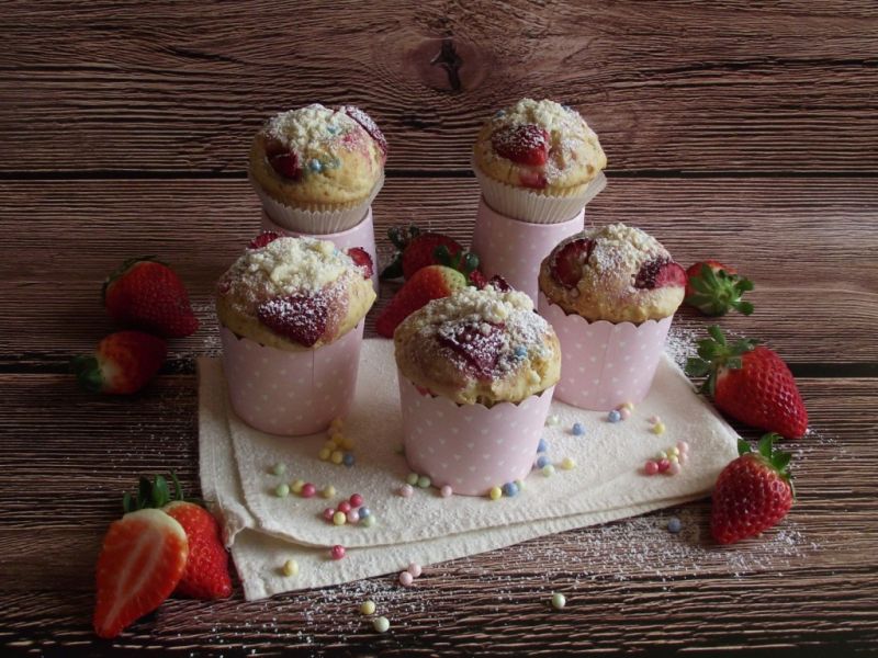 Twarożkowe muffiny  z truskawkami