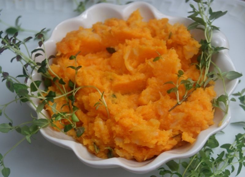 Tymiankowe puree z patatów i pietruszki