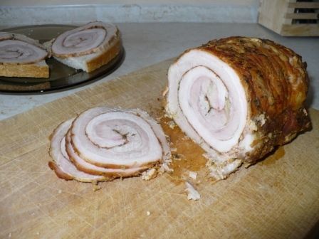 Tymiankowy boczek rolowany do chleba