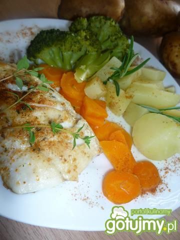 Tymiankowy dorsz i rozmarynowe warzywa