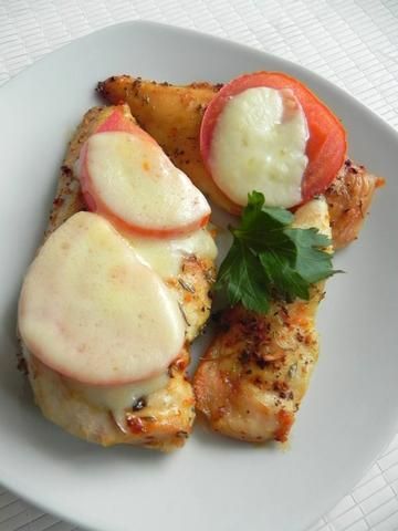 Tymiankowy kurczak z pomidorem i serem