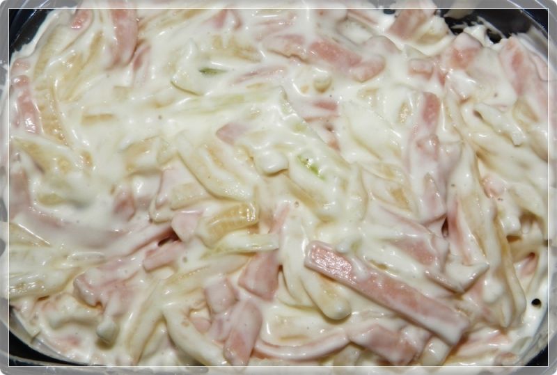 Tyrolska sałatka szynkowo-serowa Tyrolska sałatka szynkowo-serowa