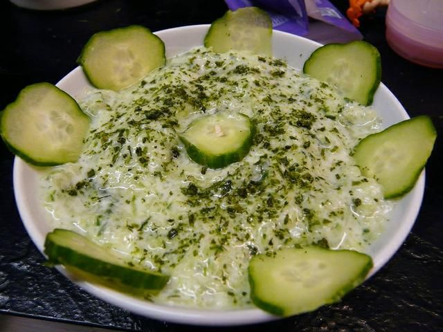 tzatziki na jogurcie naturalnym.  tzatziki na jogurcie naturalnym.