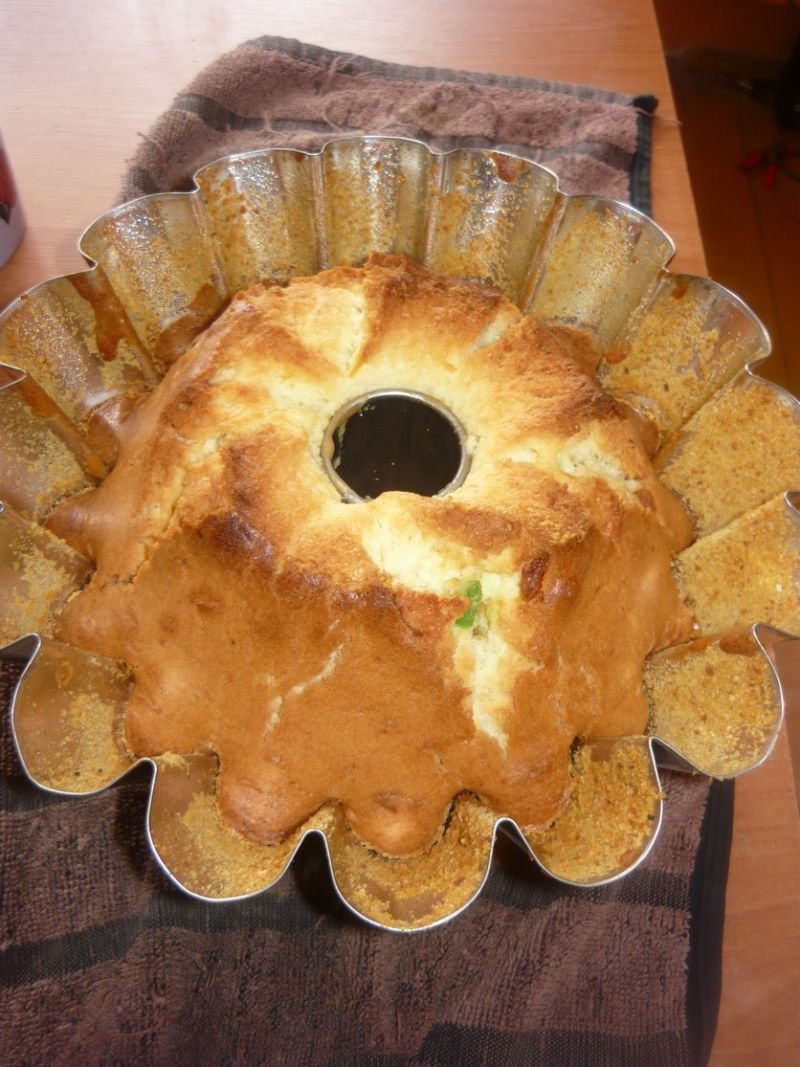 Ucierana babka z sokiem z pomarańczy