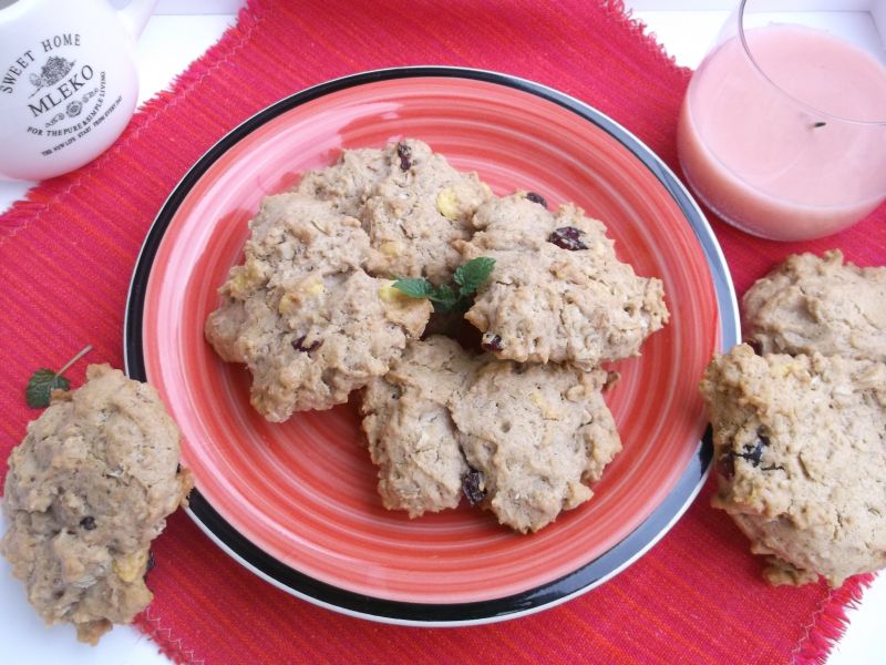 Ucierane ciasteczka z musli i nutką cynamonu Ucierane ciasteczka z musli i nutką cynamonu