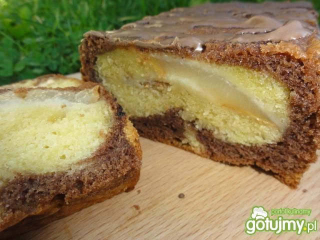 Ucierane ciasto z gruszkami Ucierane ciasto z gruszkami