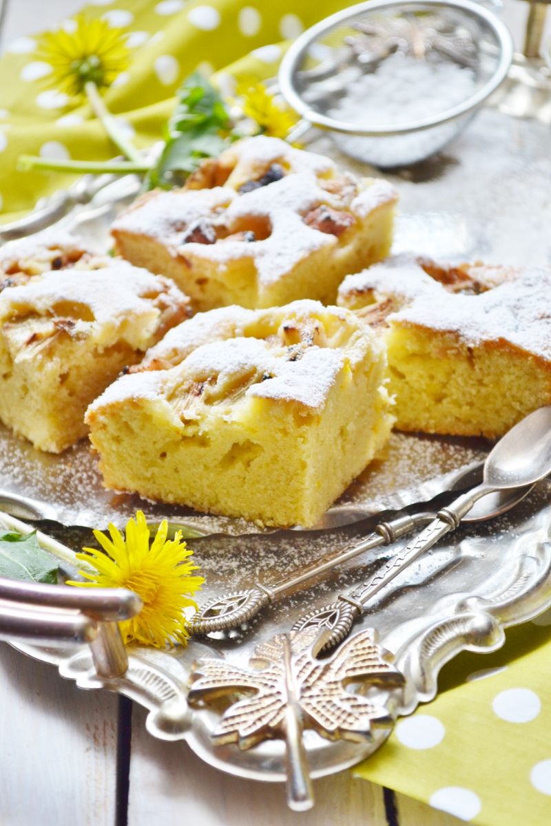 Ucierane ciasto z rabarbarem Ucierane ciasto z rabarbarem