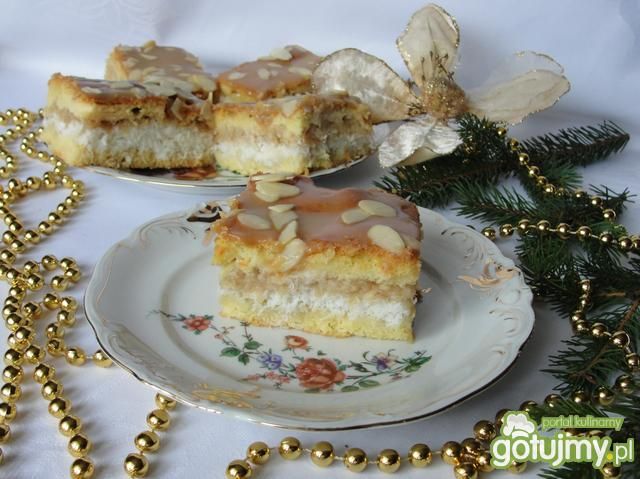 Ucierane jabłkowo kokosowe z marcepanem 