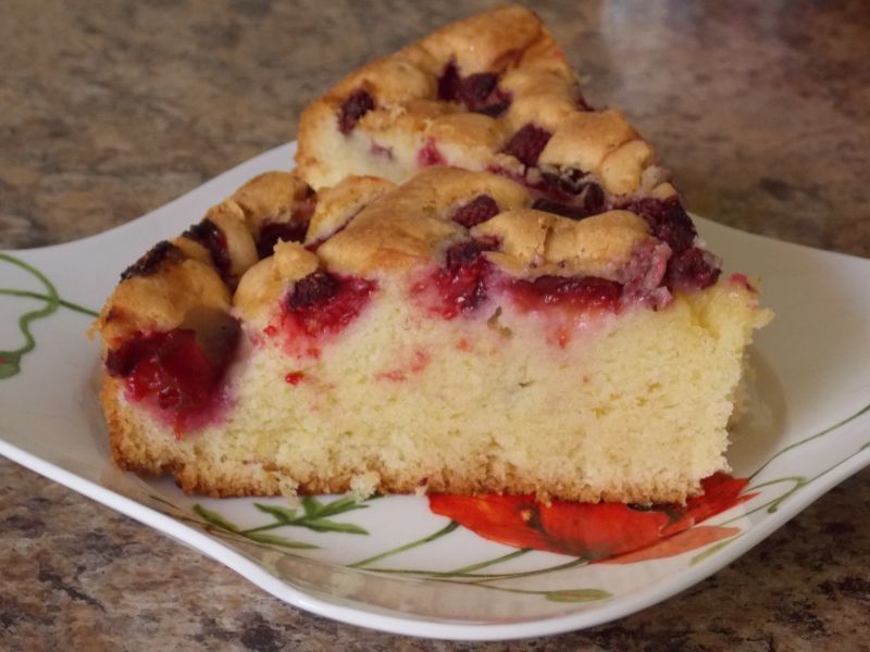 Ucierane wieloowocowe ciasto